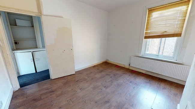 310 Plumstead Common Road, Plumstead, London SE18 2RT 3