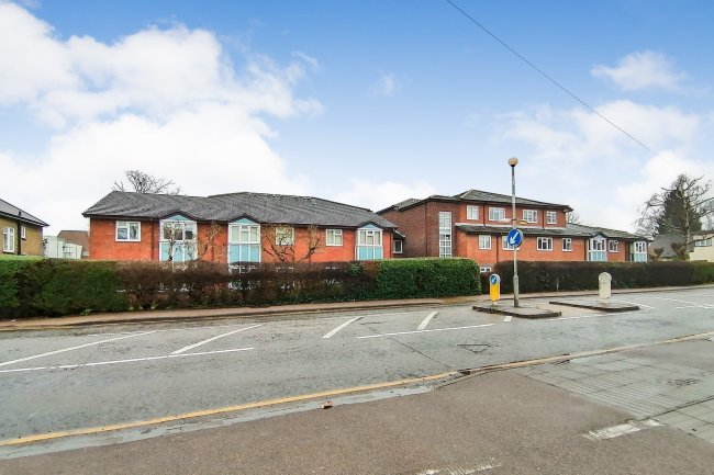 35 Fairbanks Lodge, Furzehill Road, Borehamwood, Hertfordshire WD6 2DQ
 4