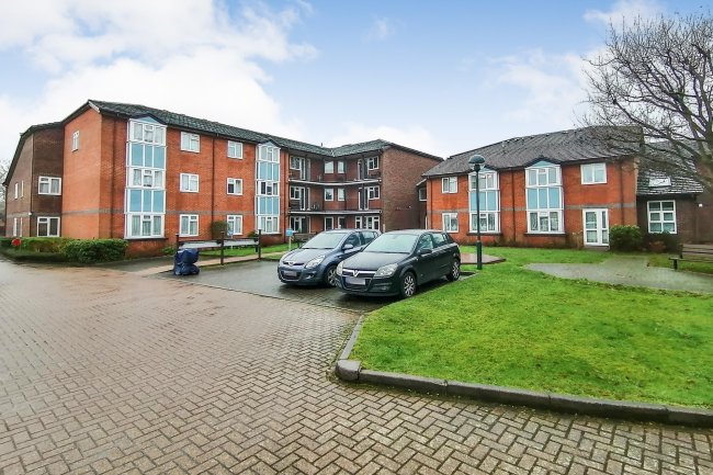 35 Fairbanks Lodge, Furzehill Road, Borehamwood, Hertfordshire WD6 2DQ
 4