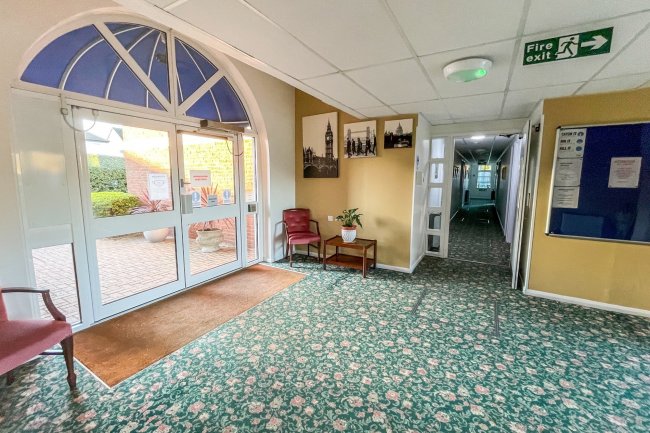 35 Fairbanks Lodge, Furzehill Road, Borehamwood, Hertfordshire WD6 2DQ
 4