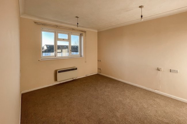 35 Fairbanks Lodge, Furzehill Road, Borehamwood, Hertfordshire WD6 2DQ
 4