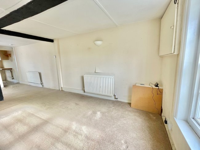 1 Southview, Nortiam Road Staplecross TN32 5QG 2