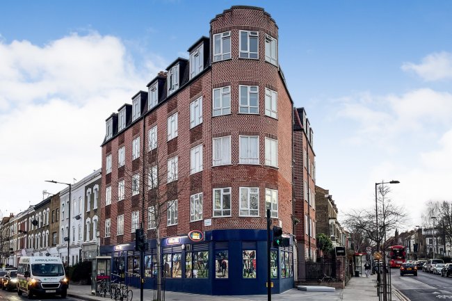 Flat 8 Chatsworth Court, Powerscroft Road, Lower Clapton, London  E5 0PS 6