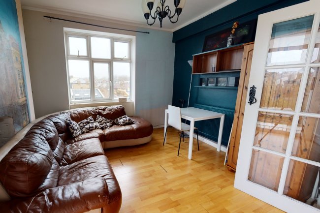 Flat 8 Chatsworth Court, Powerscroft Road, Lower Clapton, London  E5 0PS 6