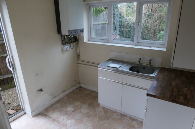 1 Rippleby Cottages, High Street, Ripley, Surrey, GU23 6AU
 2