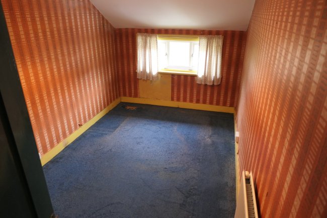 1 Rippleby Cottages, High Street, Ripley, Surrey, GU23 6AU
 2