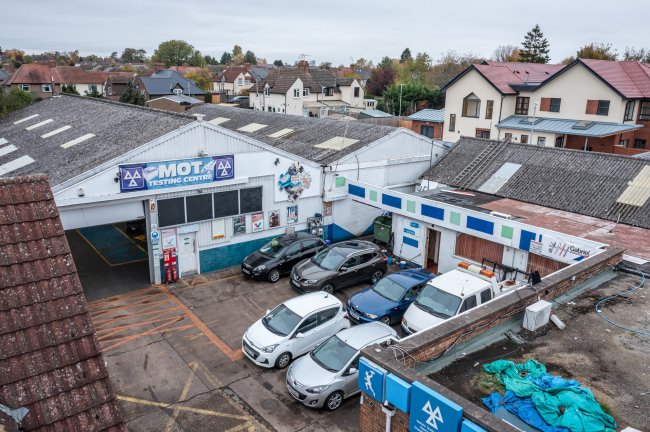 Duston Garage, 7 Peveril Road, Duston, Northampton, Northamptonshire NN5 6JW 3