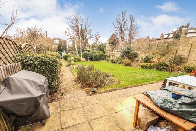 Flat 1, 13 Genoa Avenue, Putney London SW15 6DY
 4