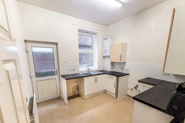 Flat 1, 13 Genoa Avenue, Putney London SW15 6DY
 4