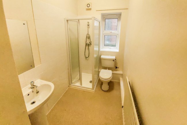 Flat 1, 13 Genoa Avenue, Putney London SW15 6DY
 4