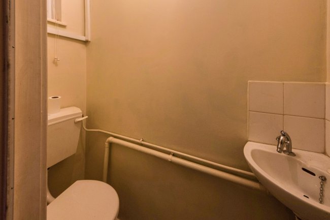 54 Windermere, Faversham, Kent ME13 8JG
 1