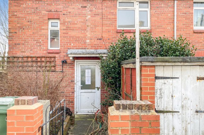 51 Grove Road, Hastings, East Sussex TN35 4JS
 8
