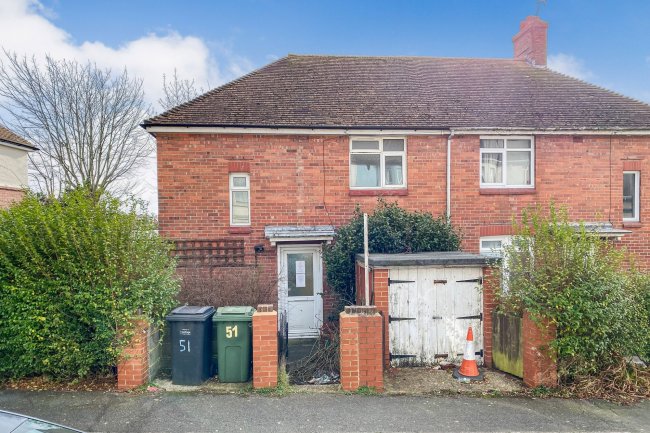 51 Grove Road, Hastings, East Sussex TN35 4JS
 8
