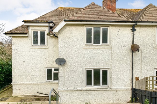 6 Boyne Road, Hastings, East Sussex TN35 5NZ
 9