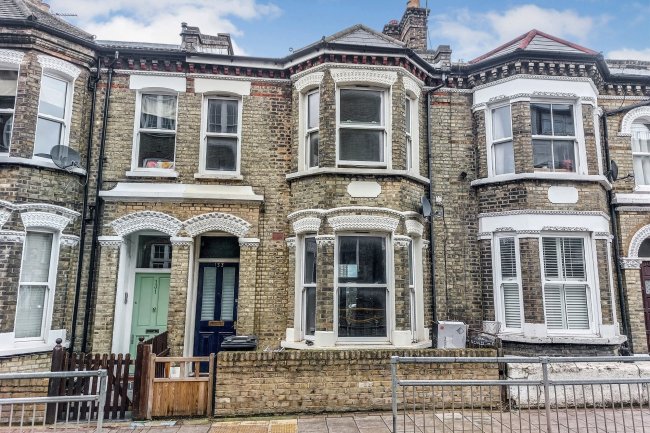 133 Plough Road, Battersea, London SW11 2BJ
 2