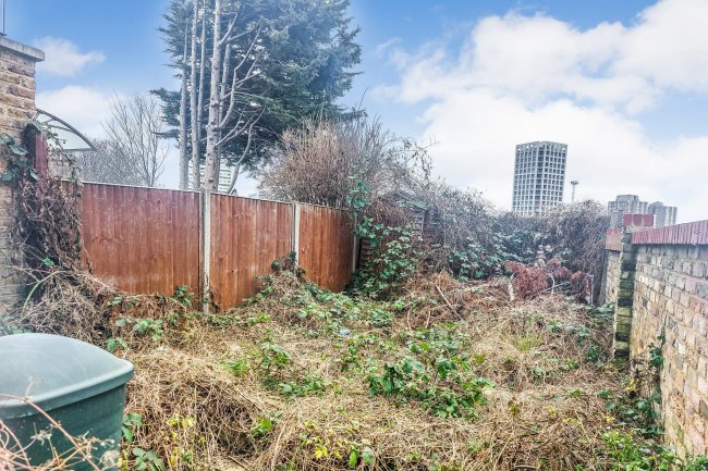 133 Plough Road, Battersea, London SW11 2BJ
 2