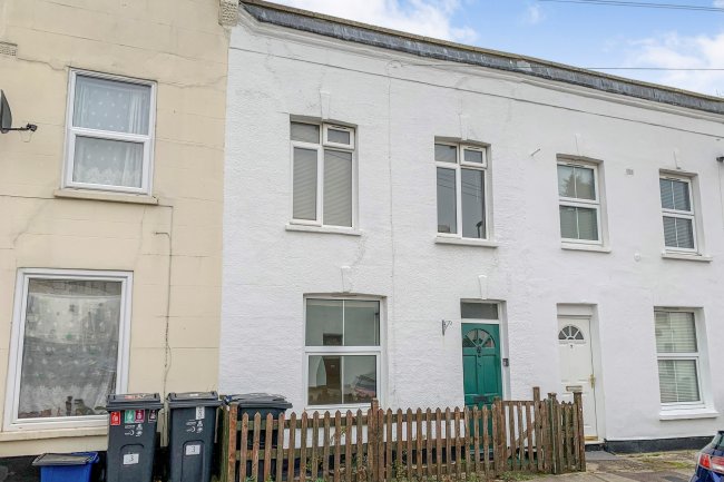 5 Sidney Road, South Norwood, London SE25 5NB
 1