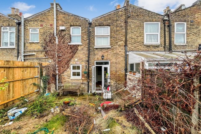 5 Sidney Road, South Norwood, London SE25 5NB
 1