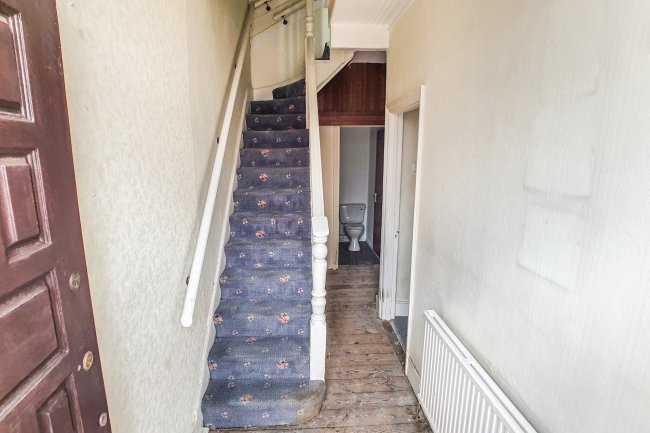 9 Eltisley Road, Ilford, Essex, IG1 2EP
 5