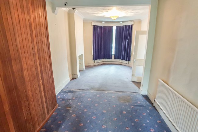 9 Eltisley Road, Ilford, Essex, IG1 2EP
 5