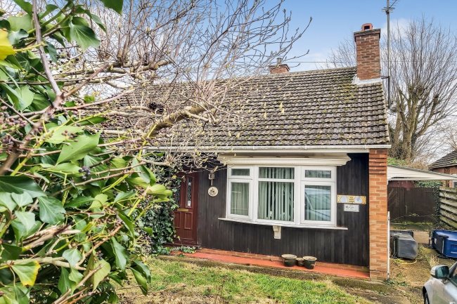 9 Manor Park, Histon, Cambridgeshire CB24 9JT 4