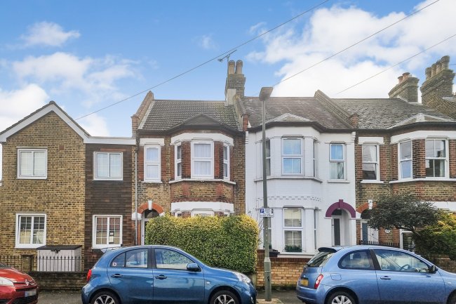 30, Bourne Road, Bromley, Kent BR2 9NS

 2