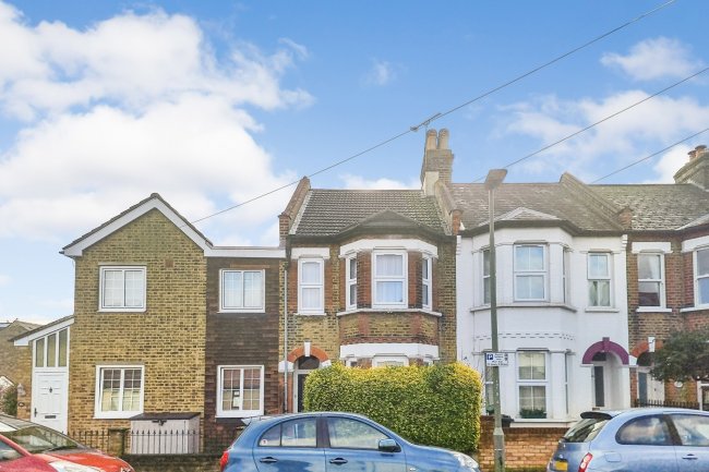 30, Bourne Road, Bromley, Kent BR2 9NS

 2