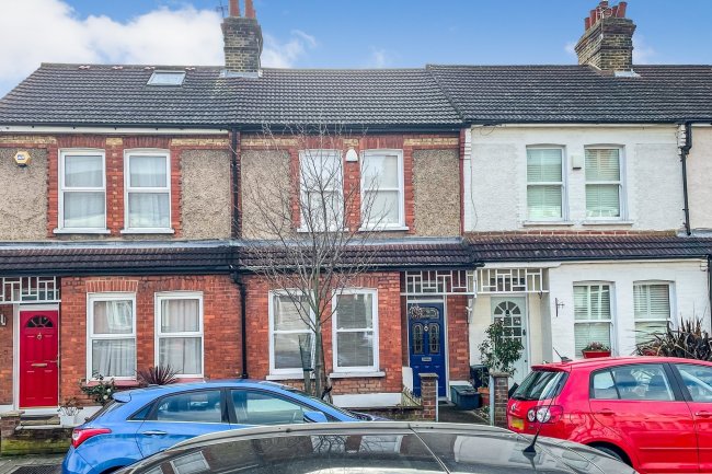 35, Allen Road, Beckenham, Kent BR3 4NU

 1