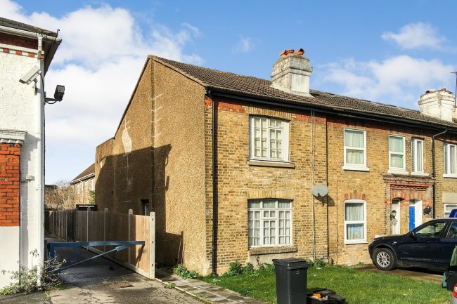 3, Napier Road, Bromley, Kent BR2 9JA

 6