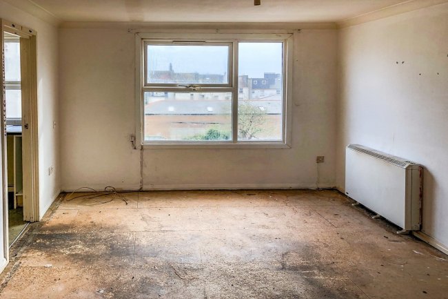 Flat 9 Norfolk House, Ellenslea Road, St Leonards-On-Sea,  East Sussex TN37 6HZ 
 5