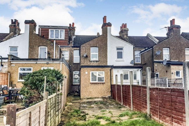 202, St. Vincents Road, Dartford, Kent, DA1 1UX 8