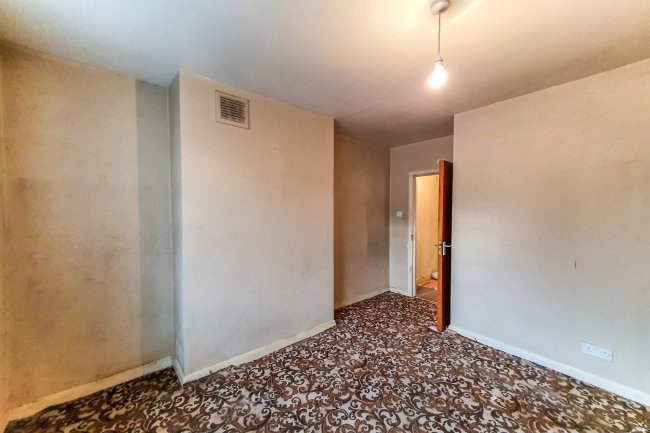 67A Allfarthing Lane, Wandsworth, London SW18 2AR
 6