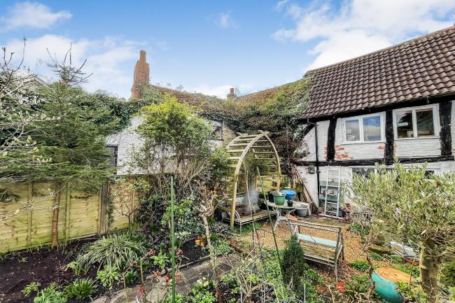 11 School Lane, Newton, Burgoland, Leicestershire LE67 2SL 10