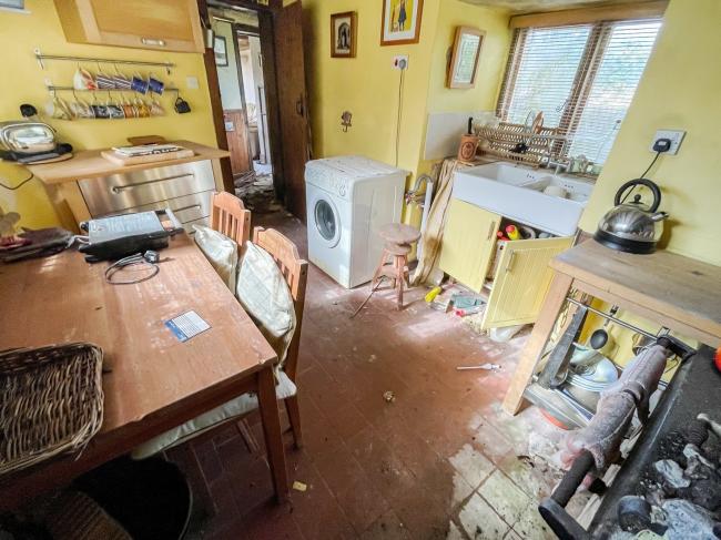 11 School Lane, Newton, Burgoland, Leicestershire LE67 2SL 10