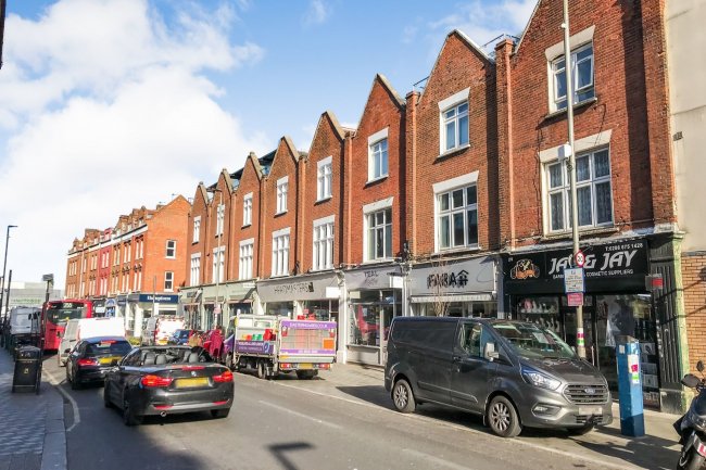 25 Bedford Hill, Balham, London SW12 9EX 2