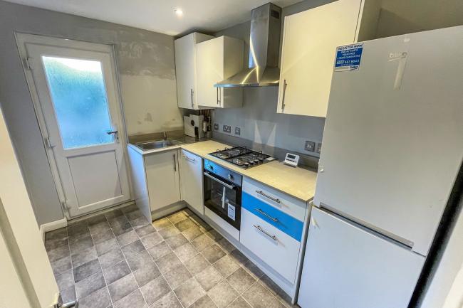 Basement Flat, 22 Lambert Road, Brixton, London SW2 5BD
 7