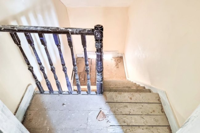 74 High Street, Sutton, Surrey SM1 1EZ 4