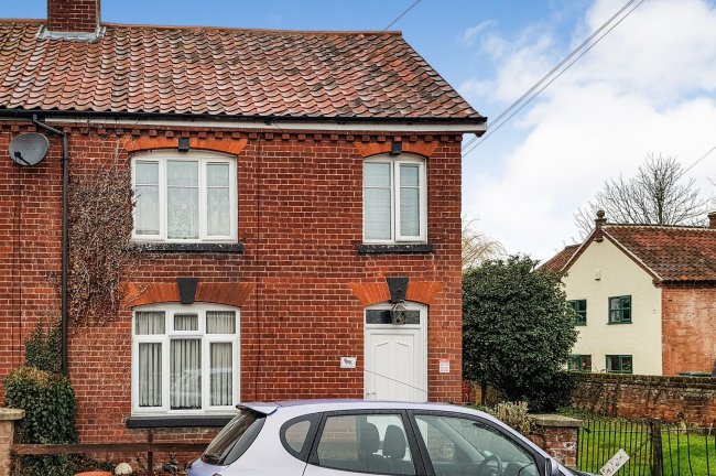 31 Chapel St, Cawston, Norwich, NR10 4BG
 8