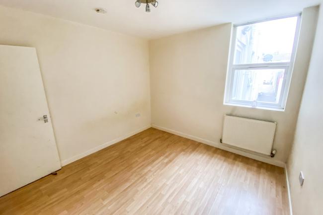 1 Addington Court Apartments, 362 London Road, Portsmouth PO2 9JY
 8