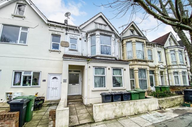 1 Addington Court Apartments, 362 London Road, Portsmouth PO2 9JY
 8