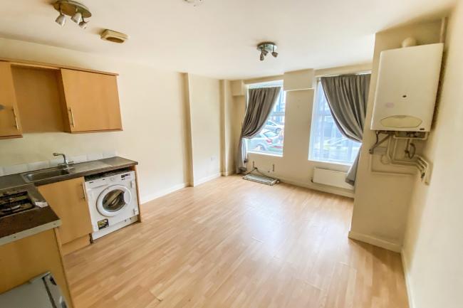 1 Addington Court Apartments, 362 London Road, Portsmouth PO2 9JY
 8