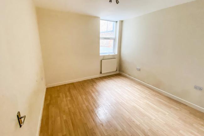 1 Addington Court Apartments, 362 London Road, Portsmouth PO2 9JY
 8