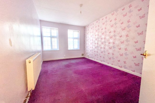 102A The Broadway, Surbiton, Surrey, KT6 7JD
 6