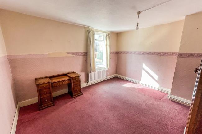 22 East Grove, Sherwood Rise, Nottingham, NG7 7LP
 5