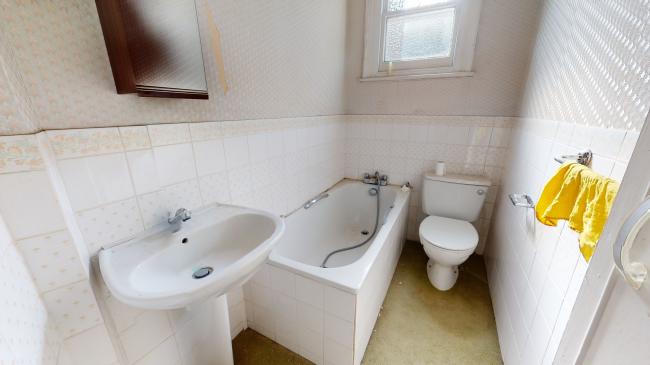 140 Durham Road, Raynes Park, London, SW20 0DG 10