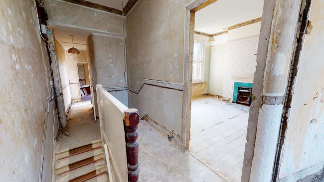 140 Durham Road, Raynes Park, London, SW20 0DG 10