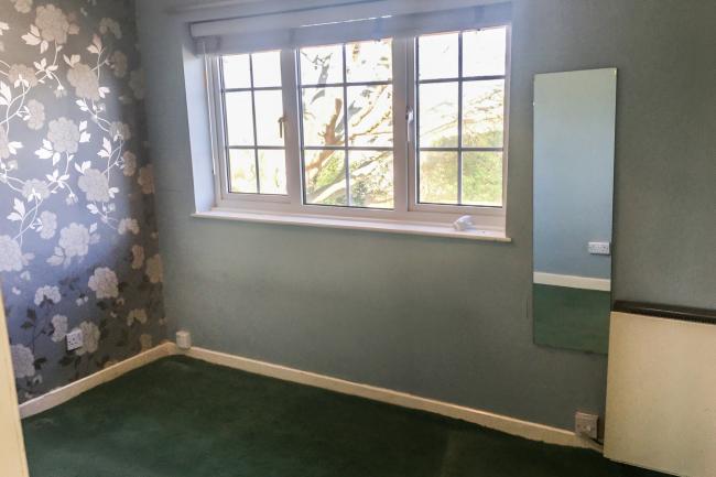 18 Swinburne Avenue, Hitchin, Hertfordshire, SG5 2RD
 4