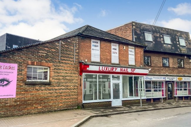 5 George Street, Hailsham, East Sussex BN27 1AD 6