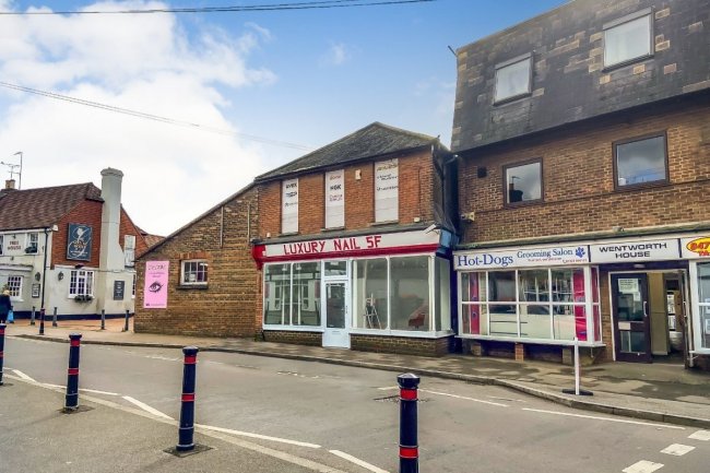 5 George Street, Hailsham, East Sussex BN27 1AD 6