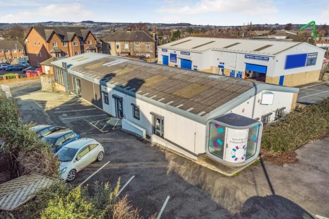 2 Arthur Street, Stanningley, Leeds LS28 6JY
 3